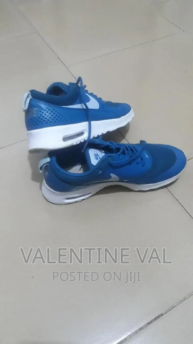 Nike Sneakers for Unisex Size: 39 · Photo 1