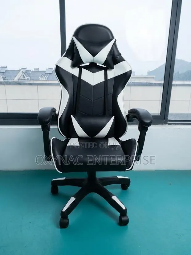 Gaming Chair · Photo 1