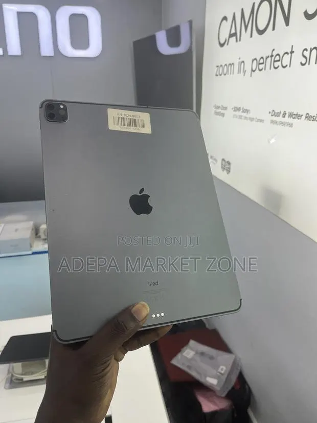 Apple iPad Pro 12.9 (2021) 512 GB Gray · Photo 1