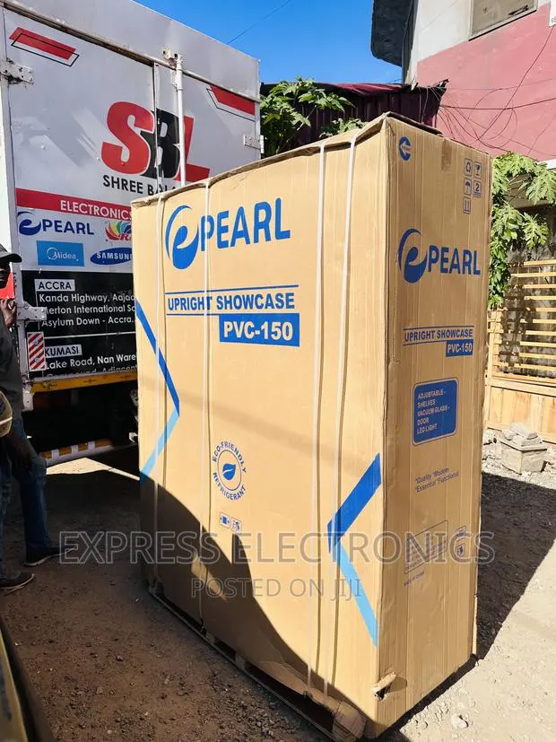 Powerful Dynamic Display Fridge Threee Doors Pearl PVC-150 · Photo 1