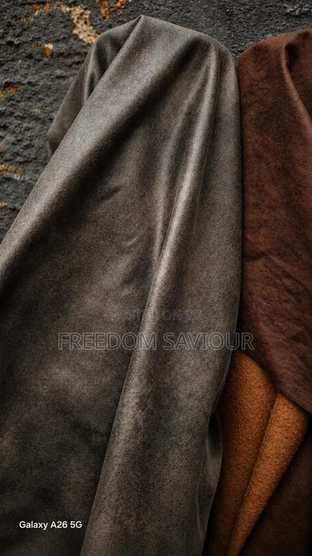 Luxury Distressed Leather Sofa Fabric · Photo 1