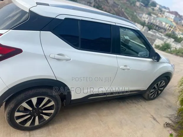 Nissan Kicks S 2016 White · Photo 1