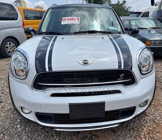 Mini Countryman Cooper S FWD 2018 White · Photo 1