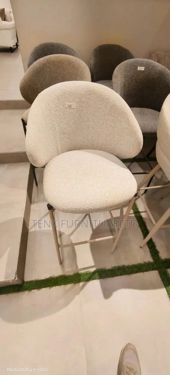 Counter/Bar /Kitchen Stool(Velve) · Photo 1