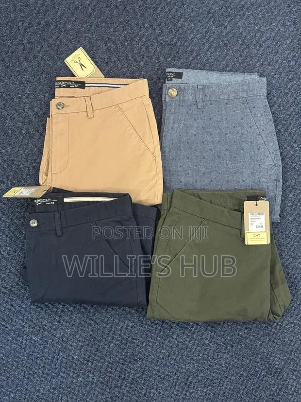 Khaki Shorts · Photo 1