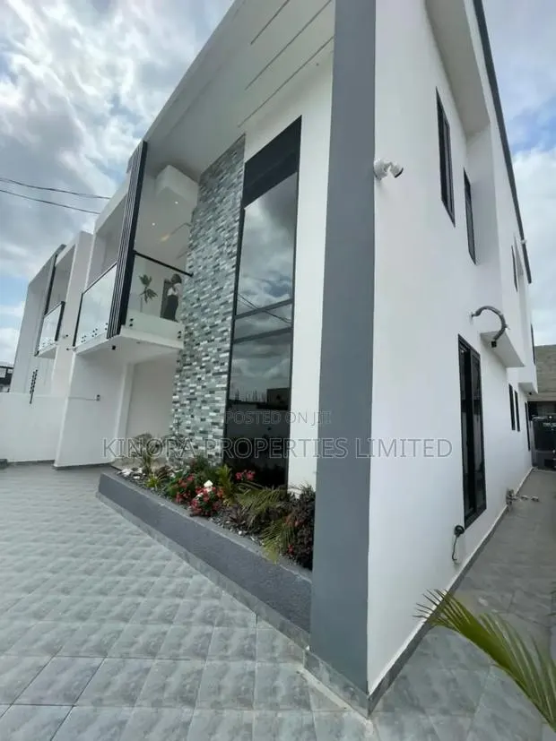 4bdrm Duplex in East Legon Hills, Accra Metropolitan for sale · Photo 1