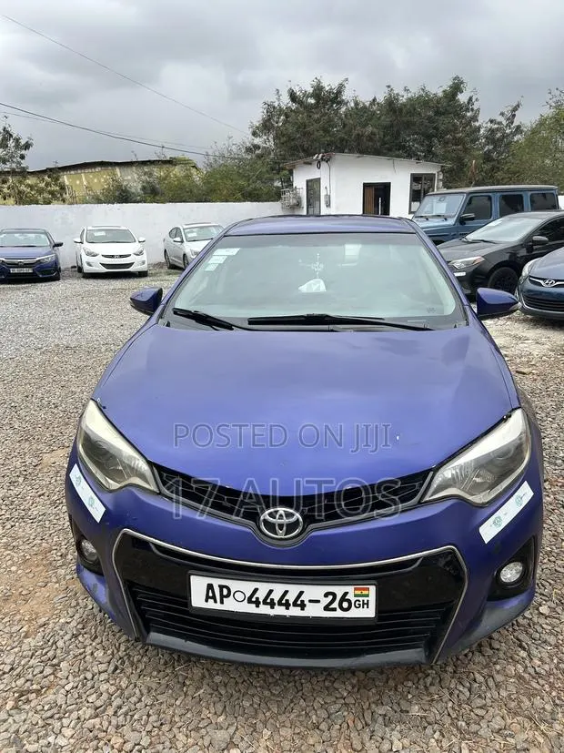Toyota Corolla LE 4dr Sedan (1.8L 4cyl CVT) 2016 Blue · Photo 1
