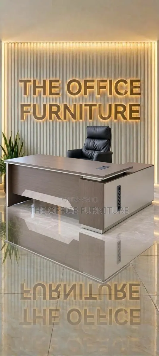 Executive Desk · Photo 1