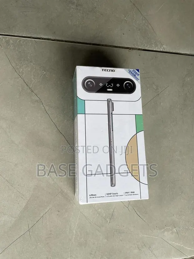 New Tecno Camon Slim 256 GB White · Photo 1