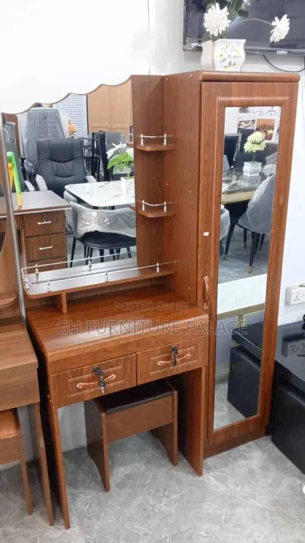 Dressers for Sale · Photo 1