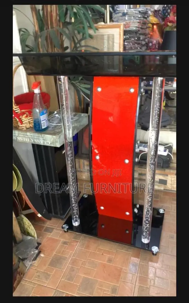 Glass Pulpit · Photo 1