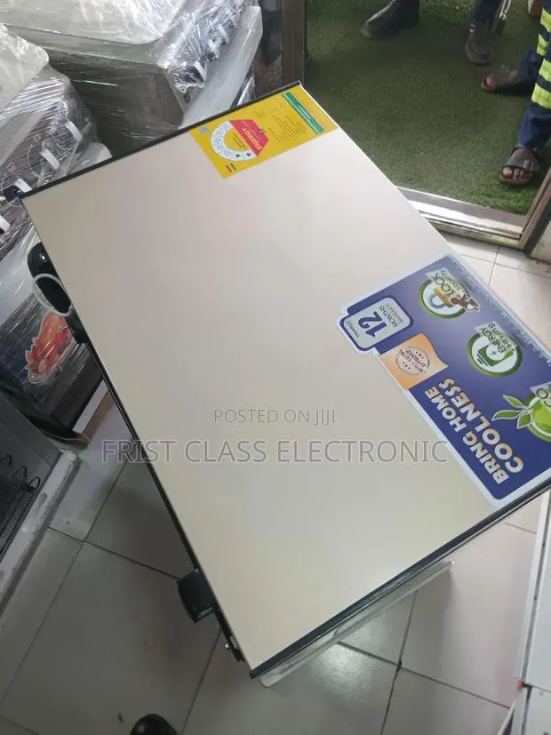 Freezer That Guards Freshness Daily. Nasco 200l Secures Value. · Photo 1