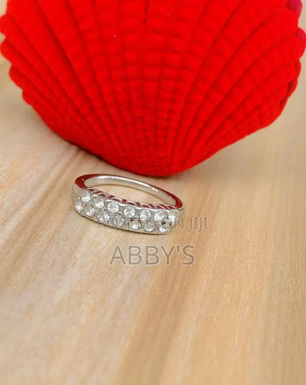 High Grade Promise / Engagement Ring · Photo 1