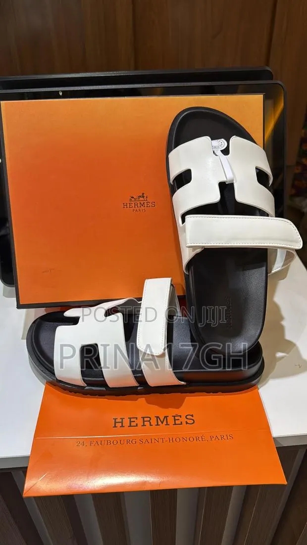 Ladies Hermes Slippers / Sandals · Photo 1