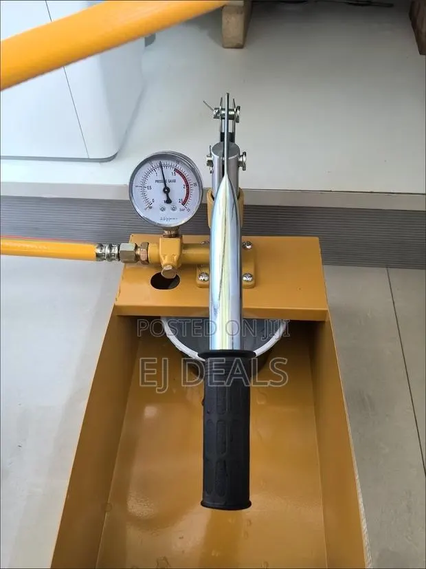 Hand Test Pump With Long Hose · Photo 1
