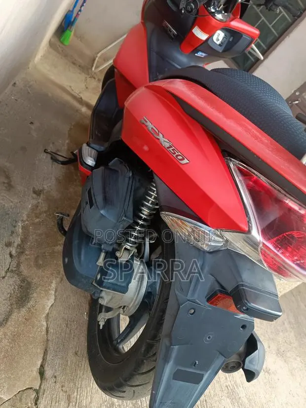 Honda 2020 Red · Photo 1