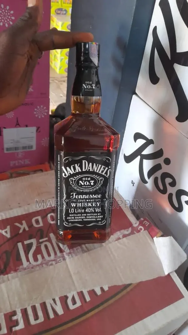 Jack Daniel's Tennessee 1L · Photo 1