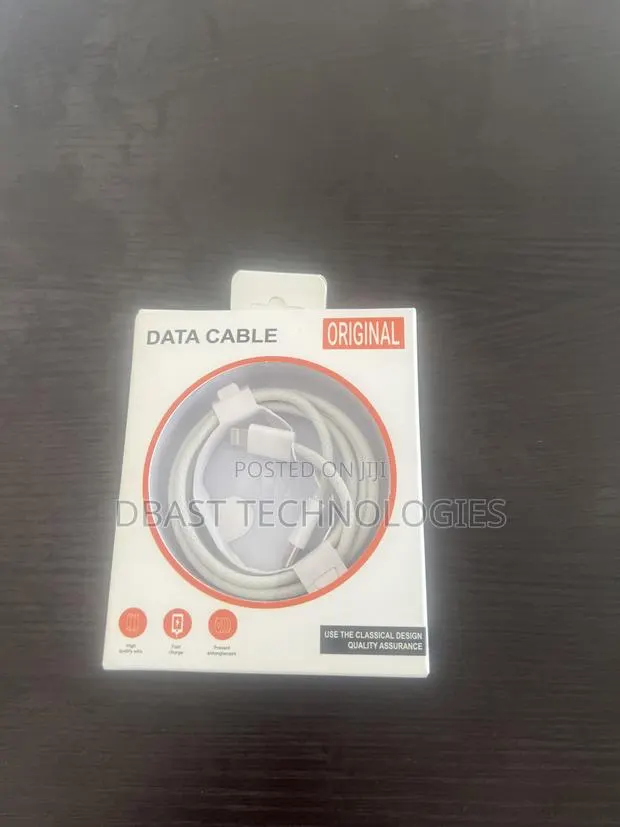 Ultra Fast iPhone Cable · Photo 1