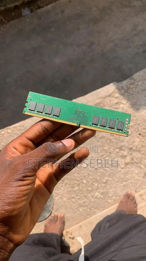 SK Hynix 8gb DDR4 2400MHz · Photo 1