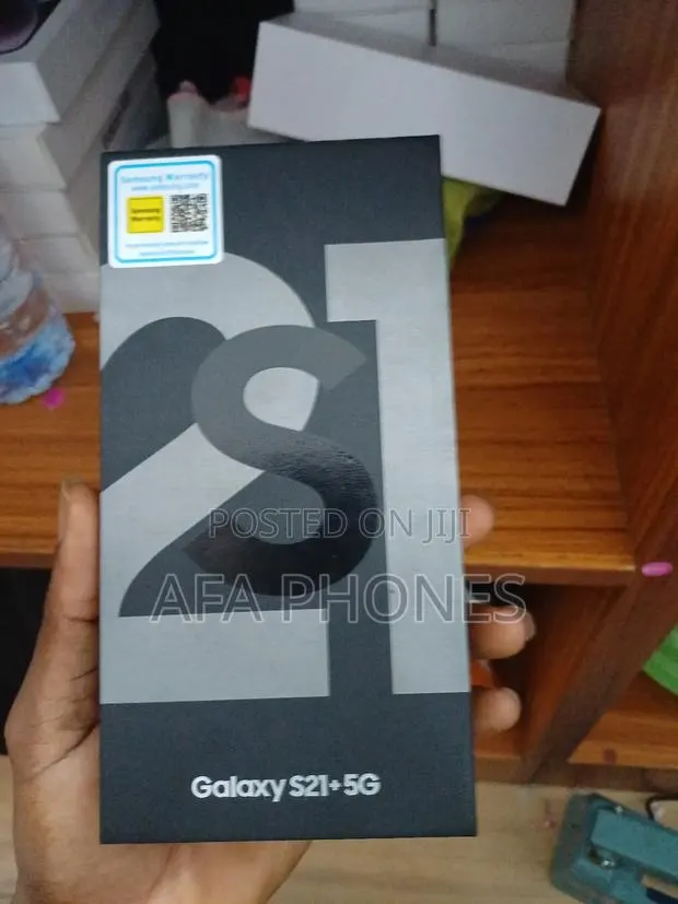 New Samsung Galaxy S21+ 5G 128 GB Black · Photo 1