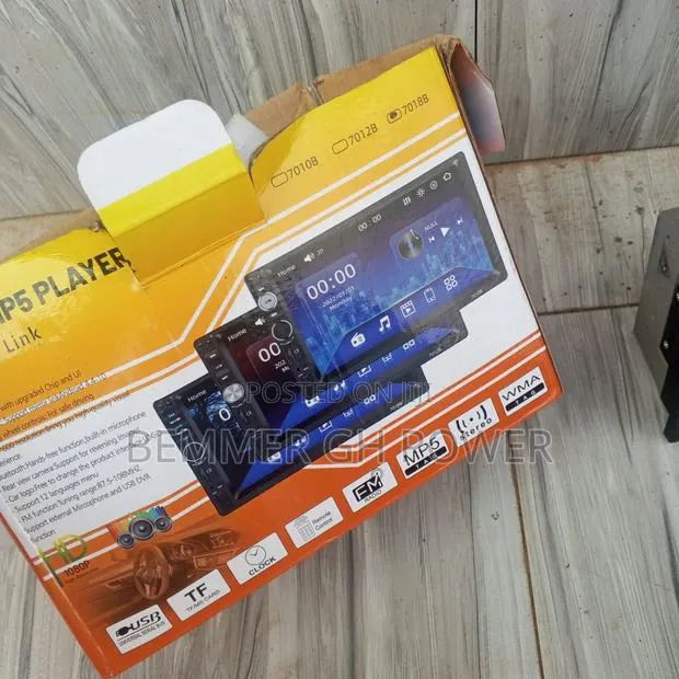 7-Inch HD Touch Screen Car MP5 Bluetooth Video ,Audio Player & FM · Photo 1