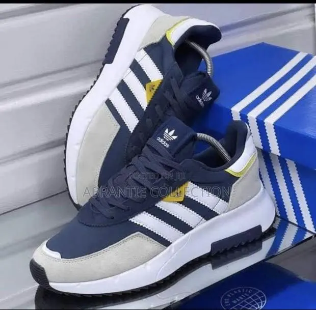 Adidas Retropy F2 Sneakers · Photo 1