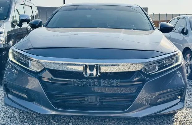 Honda Accord 2020 Gray · Photo 1