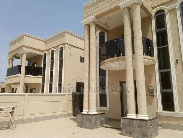 4bdrm Duplex in East Legon for sale · Photo 1