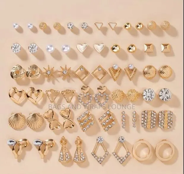 Stud Earrings for Ladies · Photo 1