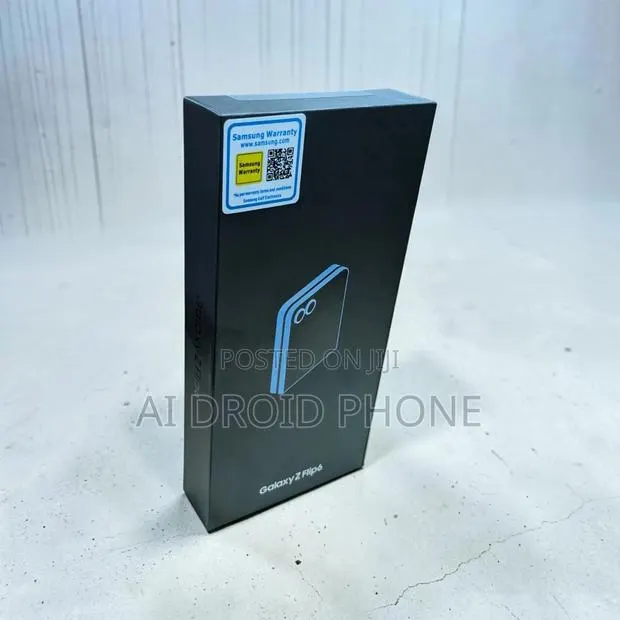 New Samsung Galaxy Z Flip6 256 GB Black · Photo 1