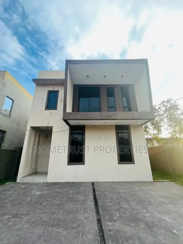 3bdrm Duplex in East Legon Hills, Police Station for sale · Photo 1