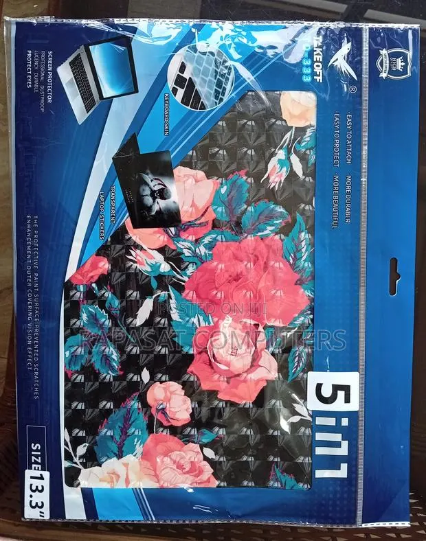 Laptop Skin 5 in 1 Transparent 13.3'' · Photo 1