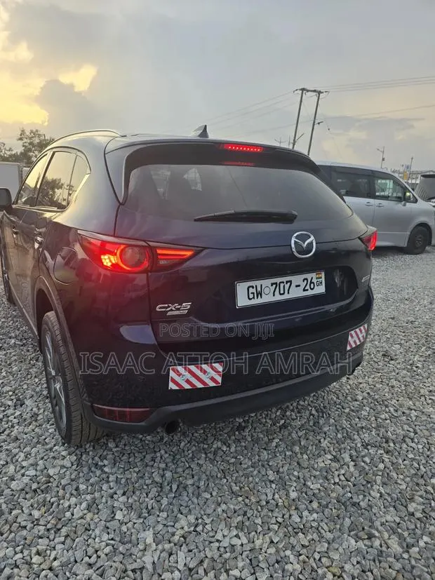Mazda CX-5 Touring i-ACTIV AWD 2019 Black · Photo 1