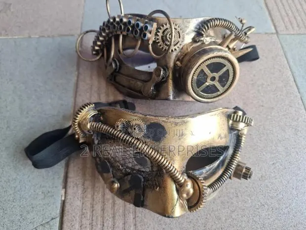Steampunk Vintage Bronze Masquerade Masks Pair Cosplay Party Costume · Photo 1