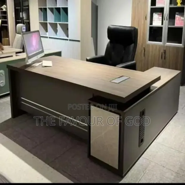 1.8m Lshape Office Table · Photo 1