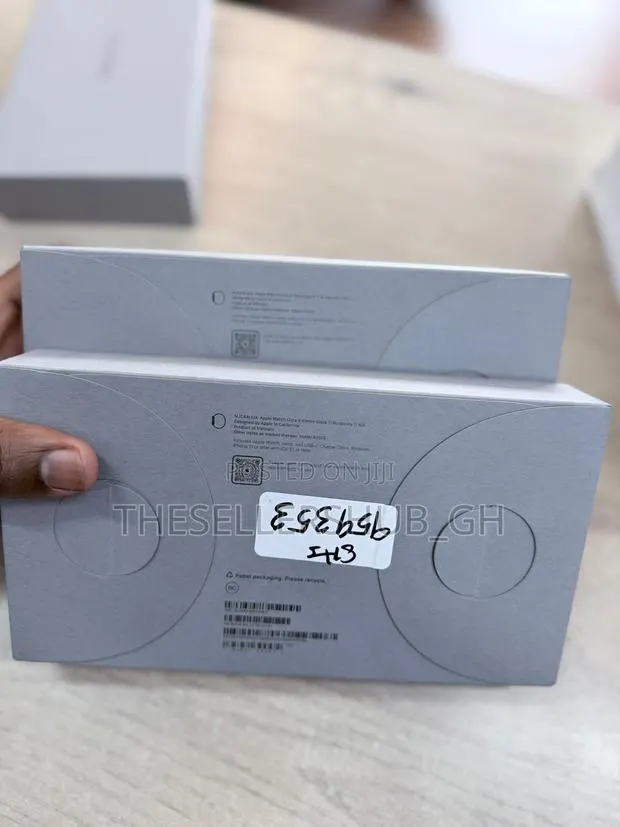 Apple Watch Ultra 4 49MM · Photo 1