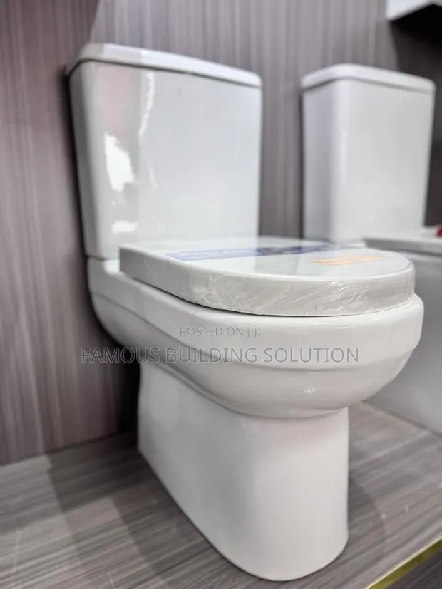 Frencia Water Closet · Photo 1