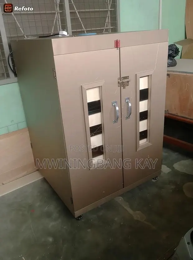 Poultry Incubator · Photo 1