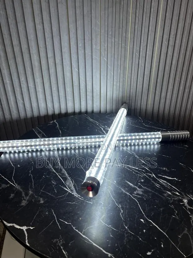 60cm LED Strobe Baton Light White · Photo 1