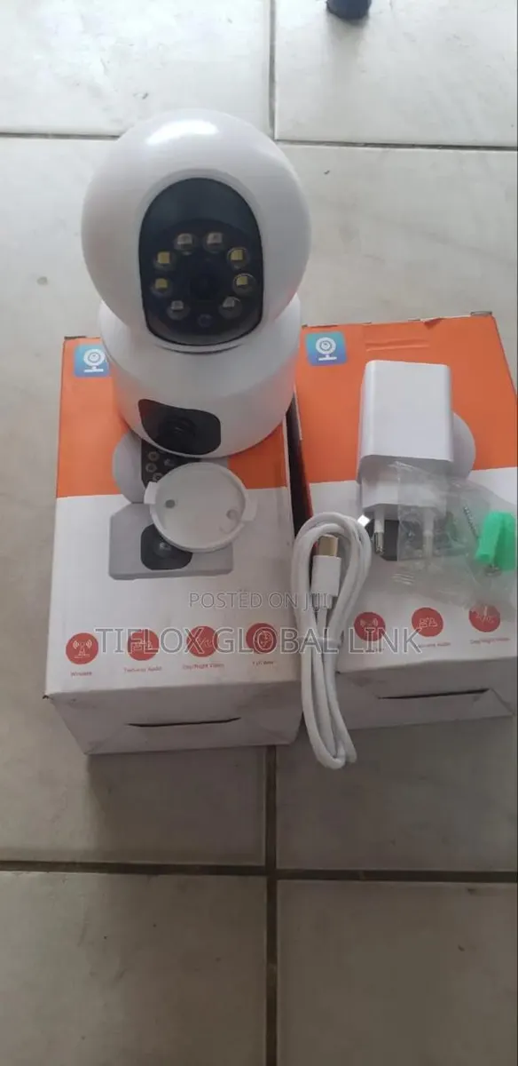 Solar Wifi Camera · Photo 1