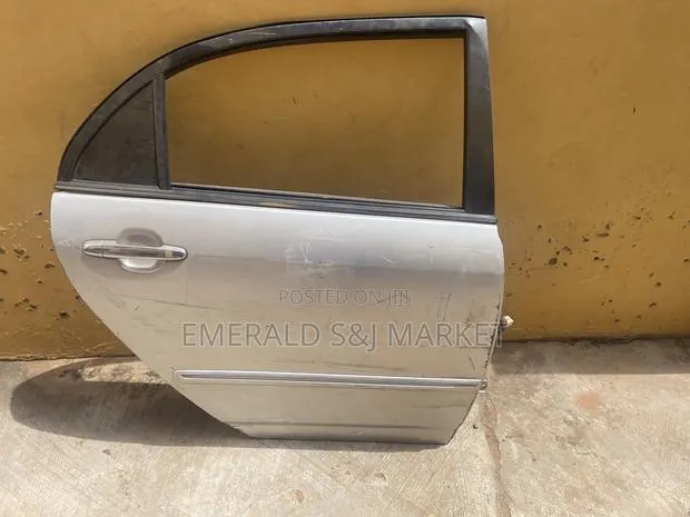 Toyota Corolla Altis Passenger Side Front and Rear Doors · Photo 1