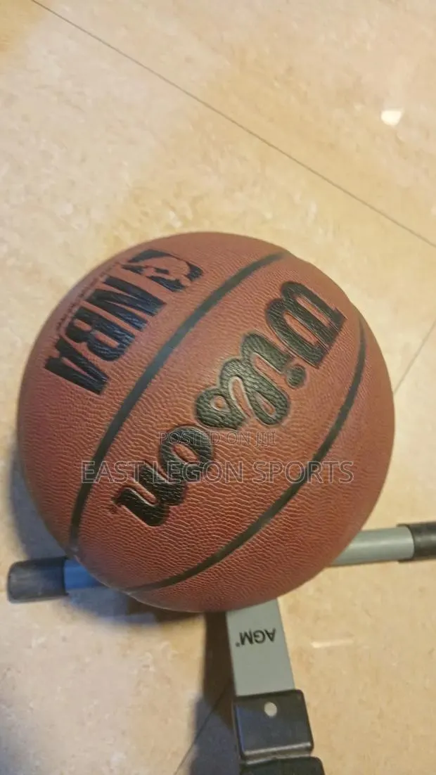 Wilson Basketball Leather Original Ball Size 7 · Photo 1