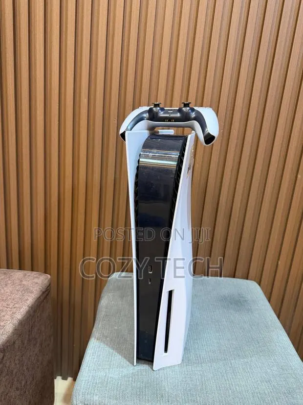 Ps5 Slim Disc Version Brand New. · Photo 2