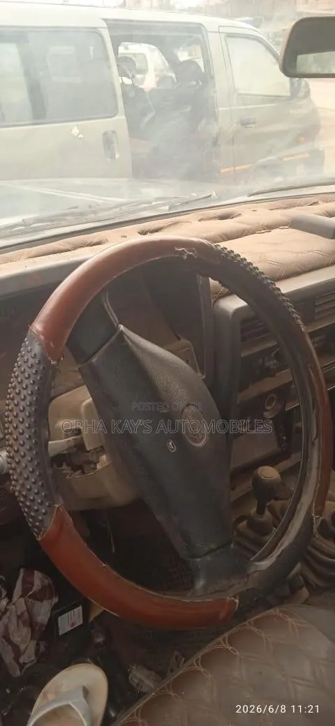 Nissan Patrol 1993 Green · Photo 1
