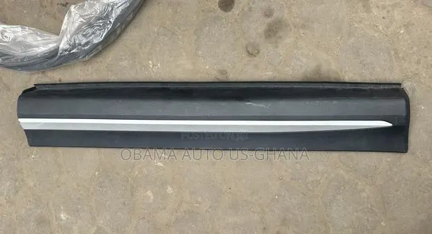 Mitsubishi Eclipse Cross Door Moulding Trim 2018 2019 2020 · Photo 1