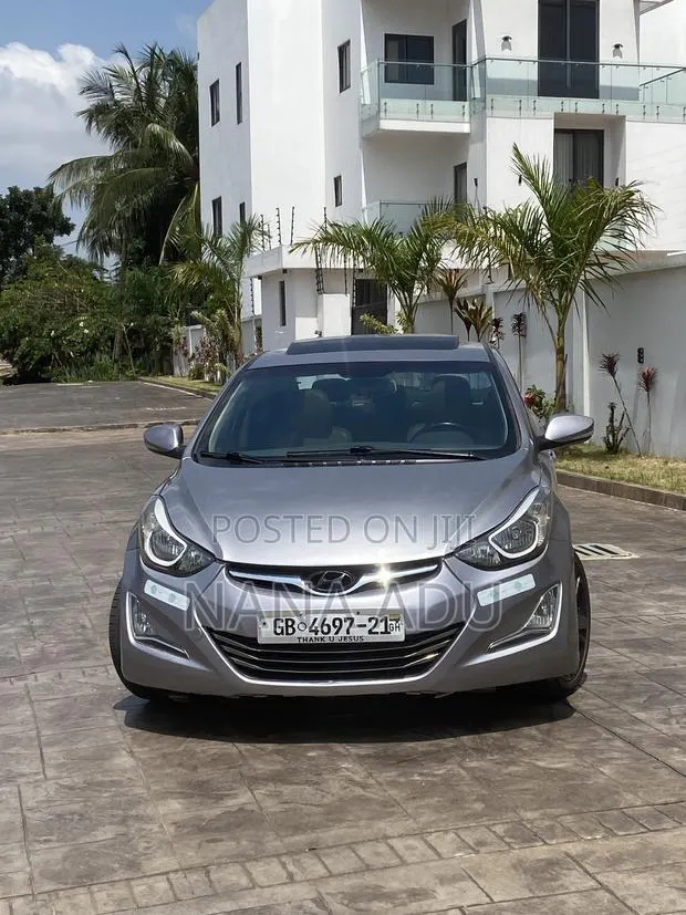 Hyundai Elantra SE Sedan FWD (1.8L 4cyl 6M) 2016 Pearl · Photo 1