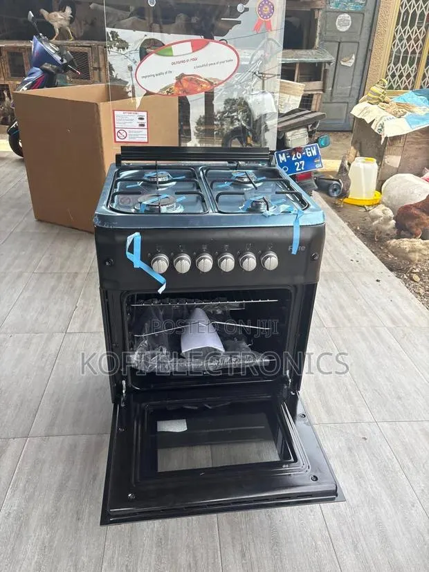 Convenient 60x60 Gas Cooker With Easy-to-Clean Surface · Photo 1