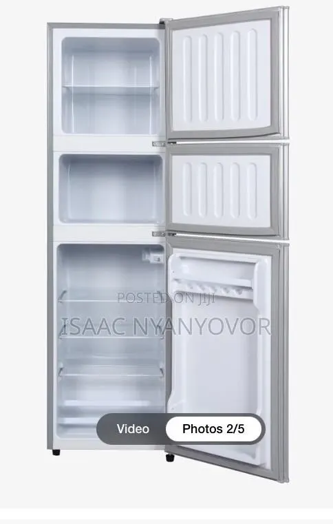 Refrigerator · Photo 1