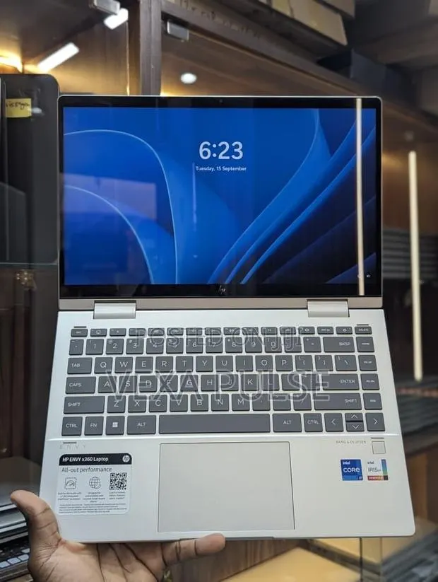 Laptop HP Envy 13 8GB Intel Core i7 SSD 256GB · Photo 1