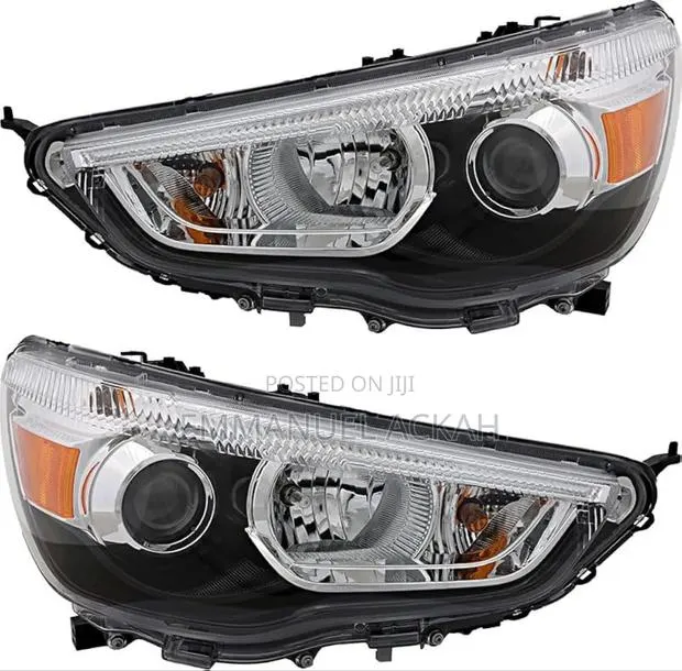 Mistubishi Outlander 2013 Headlight Pair · Photo 1